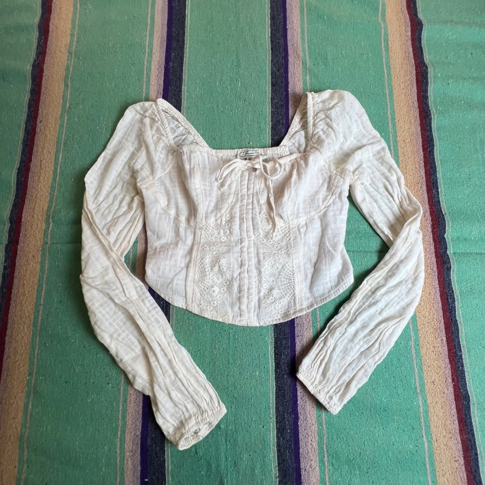 American Eagle Crop Top Womens XS White Lace Smocked Back Boho Long Sleeve